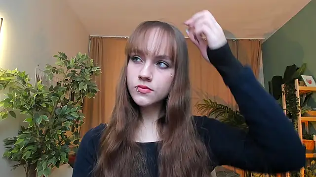 Snapshot of Jamie_Chung chatting on December 15, 5:12 am Jamie Chung online show from December 15, 5:12 am