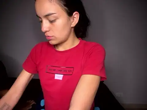 Snapshot of blinkiii_ chatting on January 8, 1:41 am blinkiii online show from January 8, 1:41 am