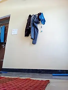 Snapshot of malteejat chatting on September 22, 3:41 am malteejat online show from September 22, 3:41 am