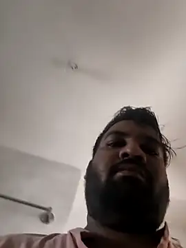 Snapshot of vinay_smalldick chatting on May 6, 2:51 am vinay smalldick online show from May 6, 2:51 am