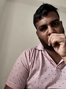 Snapshot of vinay_smalldick chatting on May 15, 10:50 pm vinay smalldick online show from May 15, 10:50 pm