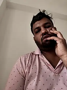 Snapshot of vinay_smalldick chatting on May 15, 11:01 pm vinay smalldick online show from May 15, 11:01 pm
