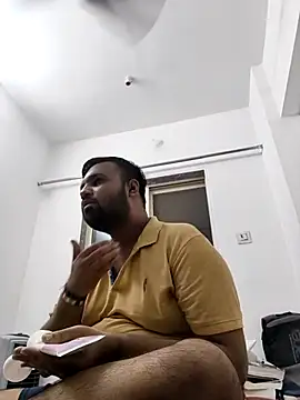Snapshot of vinay_smalldick chatting on May 27, 2:25 pm vinay smalldick online show from May 27, 2:25 pm