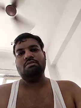 Snapshot of vinay_smalldick chatting on June 4, 6:08 am vinay smalldick online show from June 4, 6:08 am