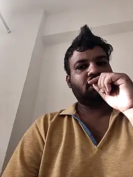 Snapshot of vinay_smalldick chatting on June 10, 2:45 am vinay smalldick online show from June 10, 2:45 am