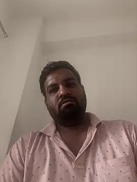 Snapshot of vinay_smalldick chatting on June 16, 1:52 am vinay smalldick online show from June 16, 1:52 am