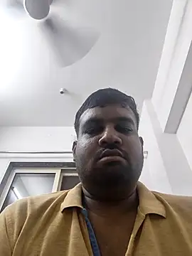 Snapshot of vinay_smalldick chatting on July 6, 3:58 pm vinay smalldick online show from July 6, 3:58 pm