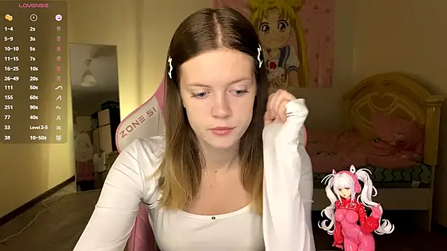 VibeQueenLucy online show from October 26, 2:12 pm