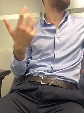 Snapshot of speddy34 chatting on December 4, 6:44 am speddy34 online show from December 4, 6:44 am