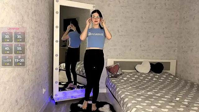 Snapshot of FakeLamb chatting on November 5, 9:04 pm FakeLamb online show from November 5, 9:04 pm