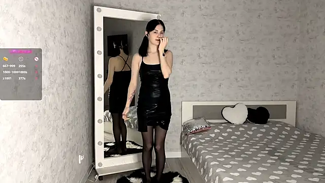 Snapshot of FakeLamb chatting on November 19, 9:04 pm FakeLamb online show from November 19, 9:04 pm