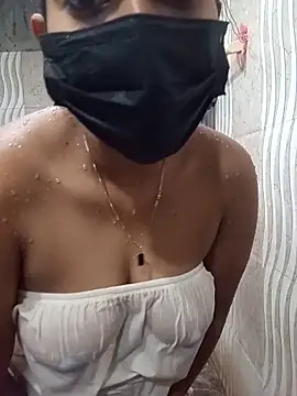 Snapshot of Shani_Izu chatting on June 7, 7:12 am Shani Izu online show from June 7, 7:12 am