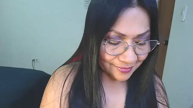 Snapshot of LissafeetHott chatting on July 8, 10:58 pm LissafeetHott online show from July 8, 10:58 pm