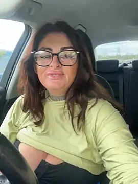 IrishmilfAnna online show from April 21, 12:33 pm