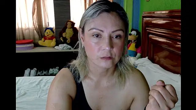  Charlize theron  online show from February 23, 5:10 pm