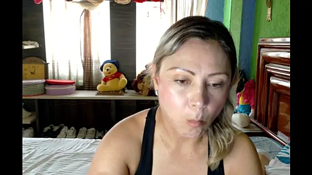 Snapshot of _Charlize_theron_ chatting on May 20, 7:20 pm Charlize theron online show from May 20, 7:20 pm