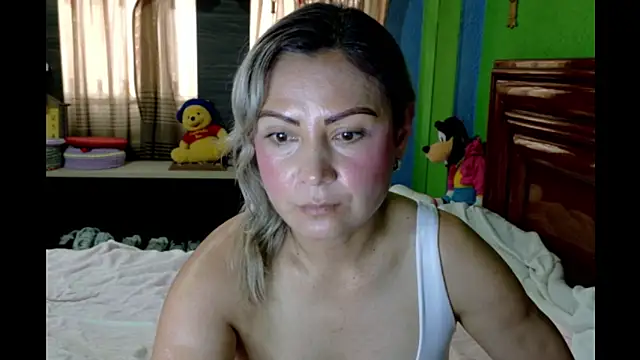 Snapshot of _Charlize_theron_ chatting on May 24, 7:08 pm Charlize theron online show from May 24, 7:08 pm