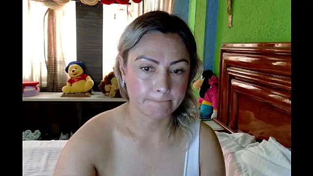 Snapshot of _Charlize_theron_ chatting on June 10, 4:06 pm Charlize theron online show from June 10, 4:06 pm