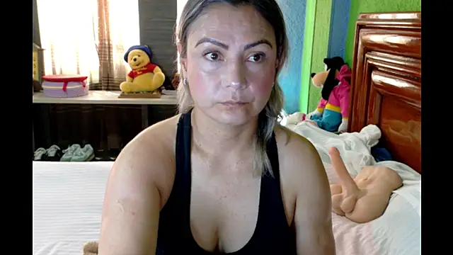 Snapshot of _Charlize_theron_ chatting on June 11, 6:17 pm Charlize theron online show from June 11, 6:17 pm