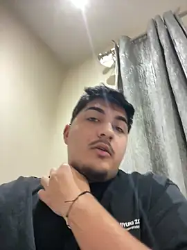 Snapshot of mixedcouplee69 chatting on February 22, 5:22 pm mixedcouplee69 online show from February 22, 5:22 pm