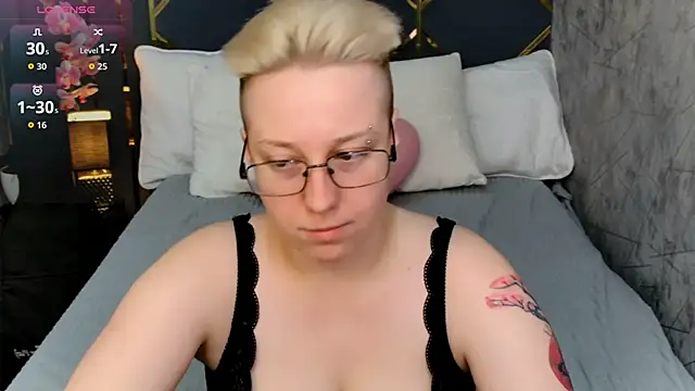 AlexandraGreen online show from November 16, 8:58 pm