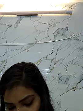 QUEEN-ADITI online show from February 11, 4:34 pm