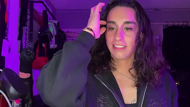 xoFrankie online show from November 11, 3:17 am