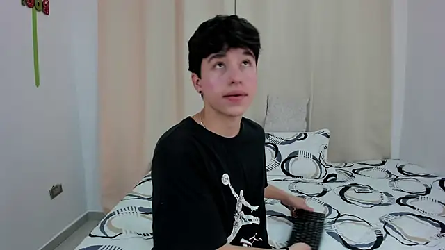 mrhot night online show from November 17, 11:21 pm