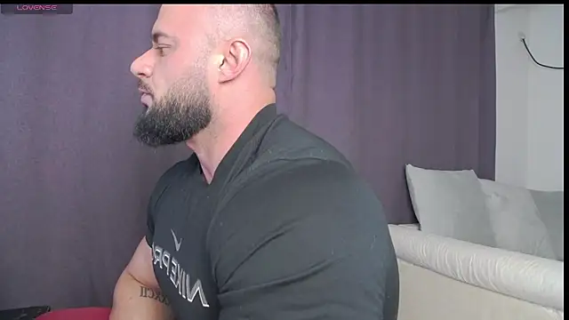 Snapshot of RickyMiami1 chatting on October 4, 5:55 pm RickyMiami1 online show from October 4, 5:55 pm