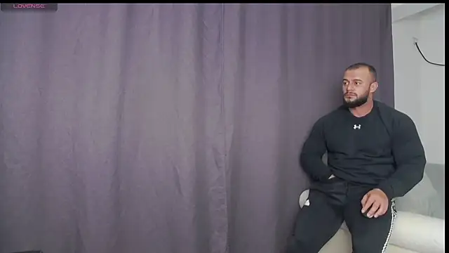 Snapshot of RickyMiami1 chatting on October 15, 6:19 pm RickyMiami1 online show from October 15, 6:19 pm