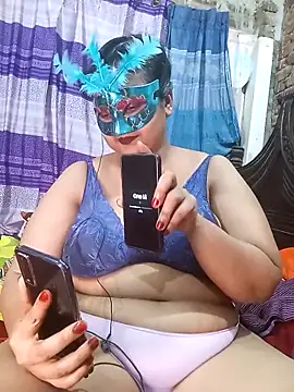 Snapshot of Tanisha-Chy chatting on May 14, 5:42 pm Tanisha-Chy online show from May 14, 5:42 pm