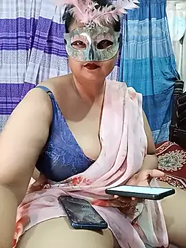 Snapshot of Tanisha-Chy chatting on June 18, 5:50 pm Tanisha-Chy online show from June 18, 5:50 pm