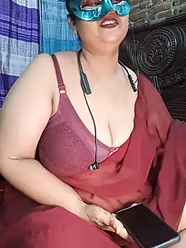 Snapshot of Tanisha-Chy chatting on July 9, 6:17 am Tanisha-Chy online show from July 9, 6:17 am