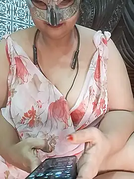 Snapshot of Tanisha-Chy chatting on July 25, 6:22 am Tanisha-Chy online show from July 25, 6:22 am