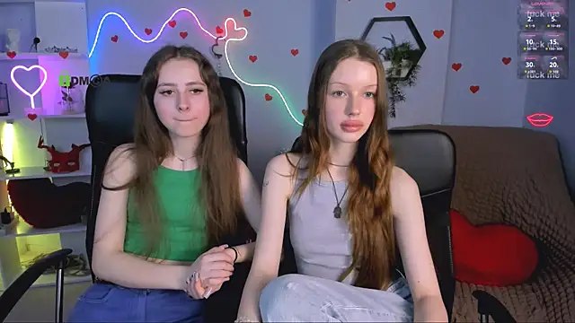 khloebeauty online show from April 30, 1:28 pm