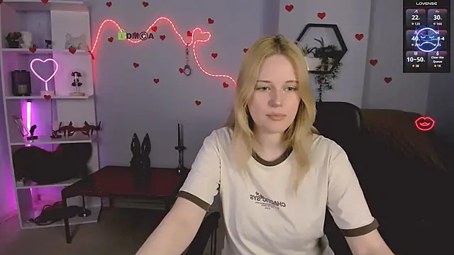 khloebeauty online show from May 15, 12:23 pm