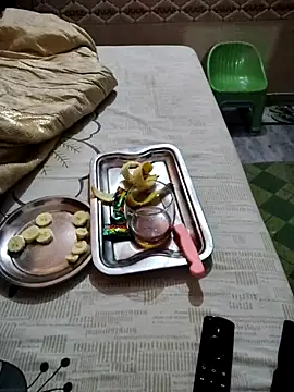 meenu bhabhi547 online show from November 1, 6:43 pm