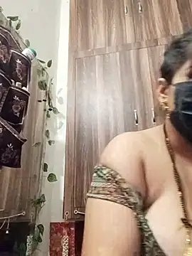 Snapshot of Sexybhabhi6 chatting on May 19, 10:54 am Sexybhabhi6 online show from May 19, 10:54 am