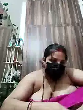 Snapshot of Sexybhabhi6 chatting on June 14, 11:01 am Sexybhabhi6 online show from June 14, 11:01 am