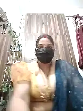 Snapshot of Sexybhabhi6 chatting on August 1, 9:19 am Sexybhabhi6 online show from August 1, 9:19 am