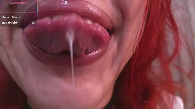 bri von dhara   online show from December 3, 7:45 pm