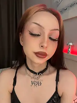 Lina Thornton  online show from December 5, 8:27 pm