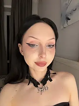 Lina Thornton  online show from April 30, 5:41 pm