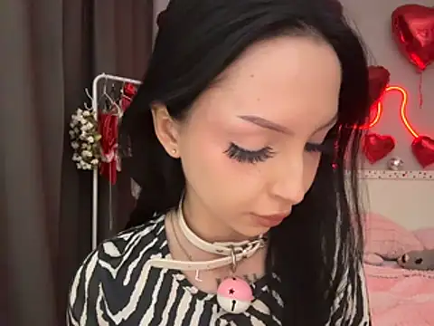 Snapshot of Lina_Thornton_ chatting on July 28, 4:39 pm Lina Thornton online show from July 28, 4:39 pm