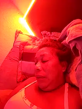 Naomi-Mature online show from November 22, 8:02 am