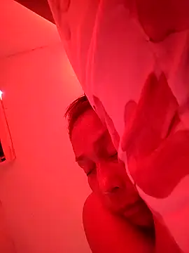 Naomi-Mature online show from December 2, 7:31 pm