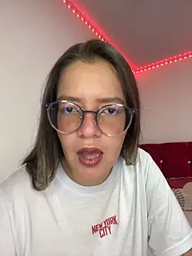 Snapshot of Allison_Bailey chatting on October 24, 8:49 pm Allison Bailey online show from October 24, 8:49 pm
