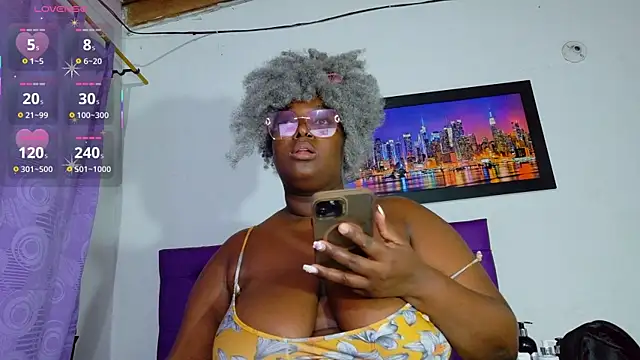 ebony NeighborMoans online show from August 5, 3:09 am