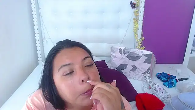 fat naughtyass online show from November 24, 2:06 pm