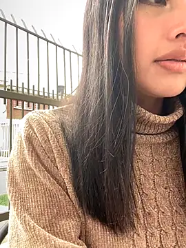 KloePink  online show from September 18, 3:47 pm